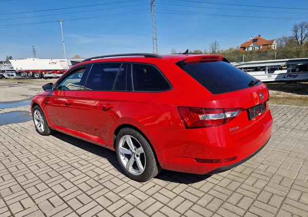 skoda superb gozdnica Skoda Superb cena 42900 przebieg: 224437, rok produkcji 2016 z Gozdnica